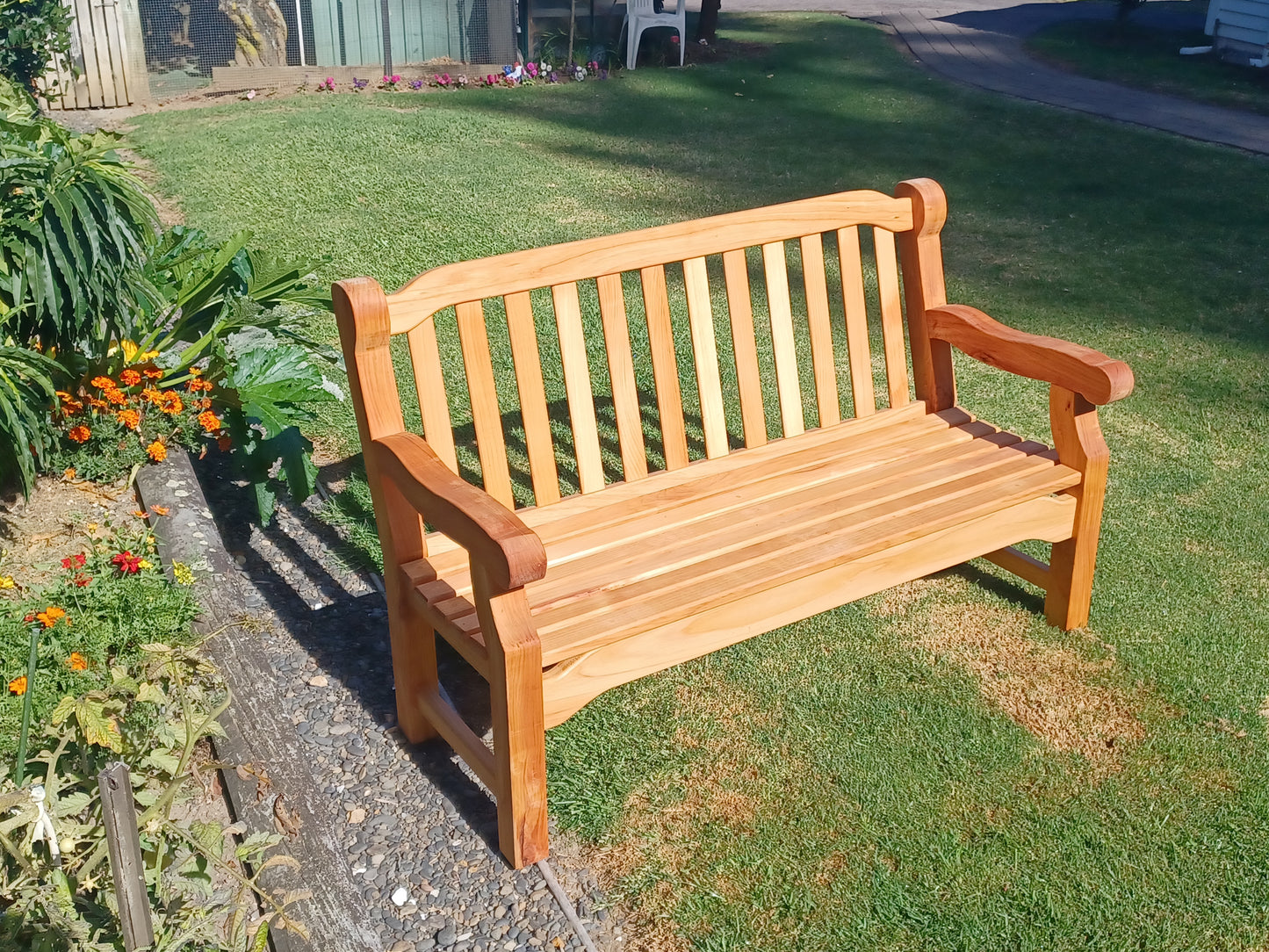 Garden Bench | English