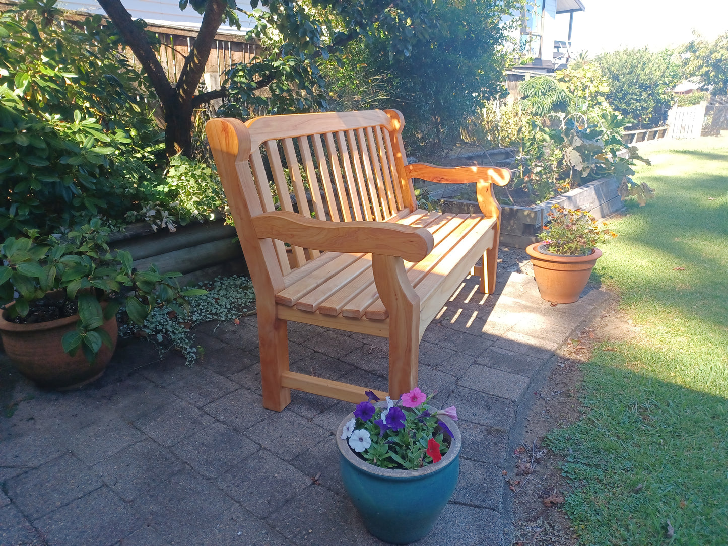 Garden Bench | English